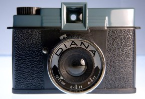 Diana_camera